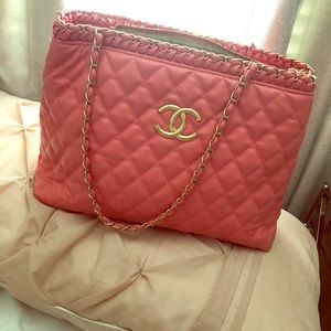Pink Chanel lambskin tote